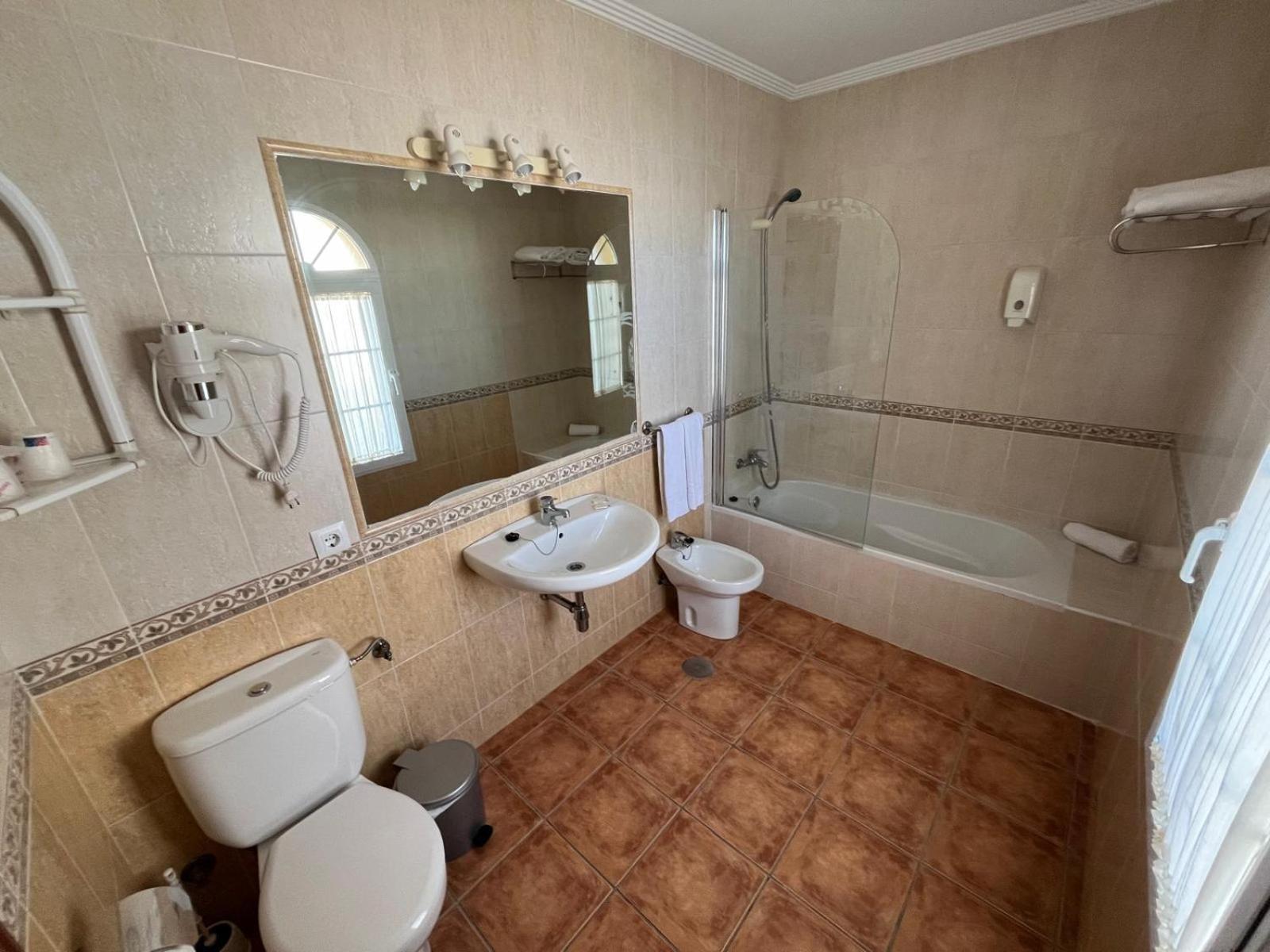 Apartamentos Turisticos Paraiso Andaluz Isla Cristina Exteriör bild