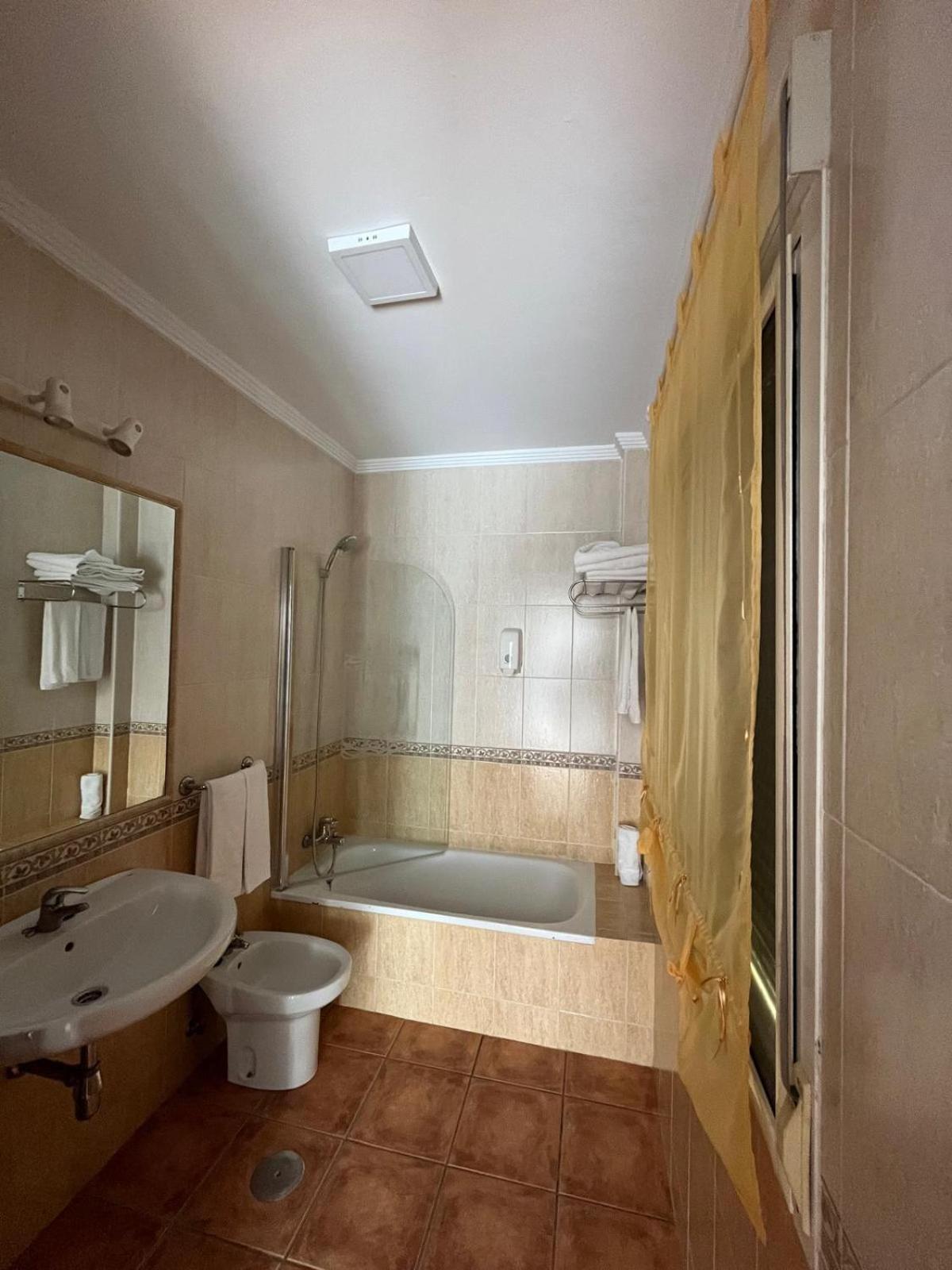Apartamentos Turisticos Paraiso Andaluz Isla Cristina Exteriör bild